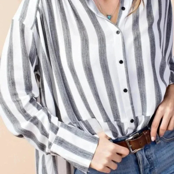 Kori Striped button-down top - Picture 3 of 12